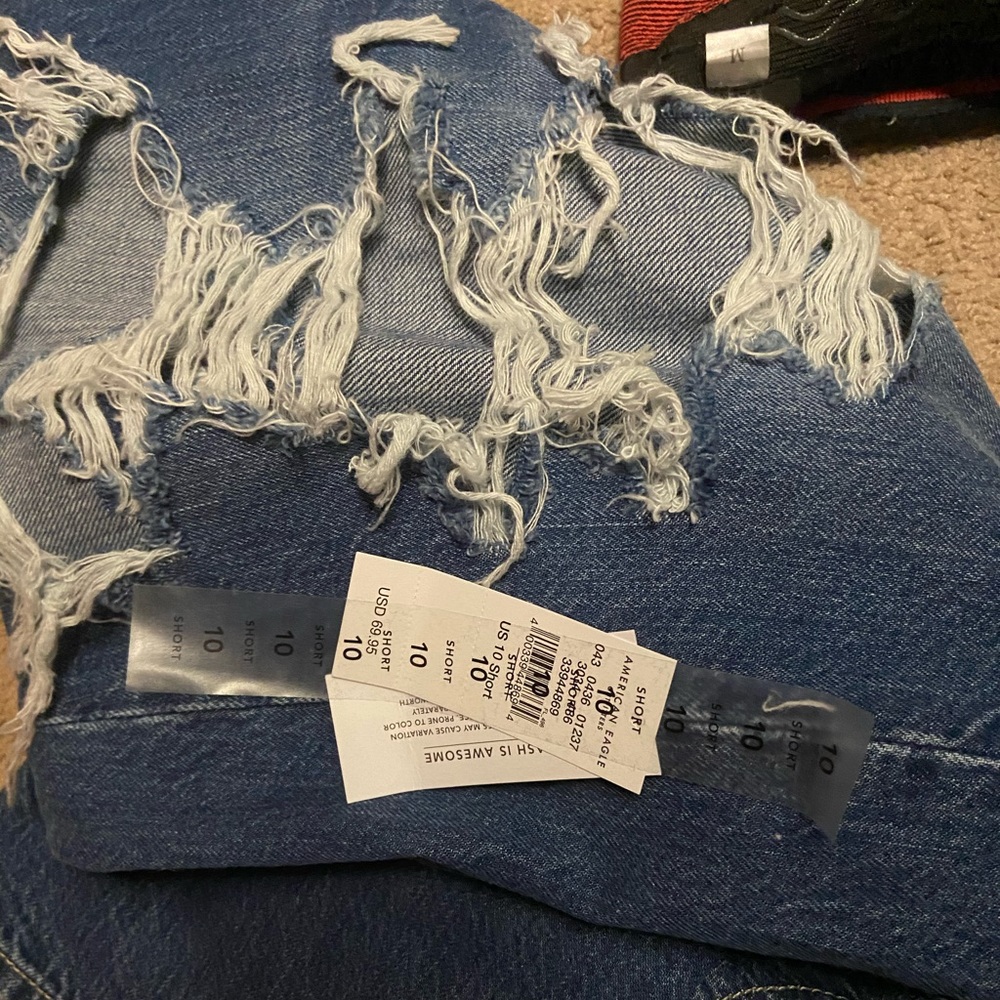 American Eagle mom jeans size 10